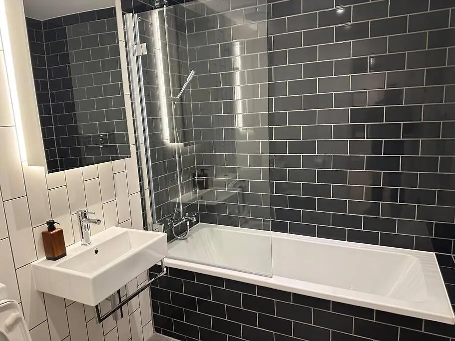 Spacious Modern 1 Bed Apartment. 런던 0*,  영국